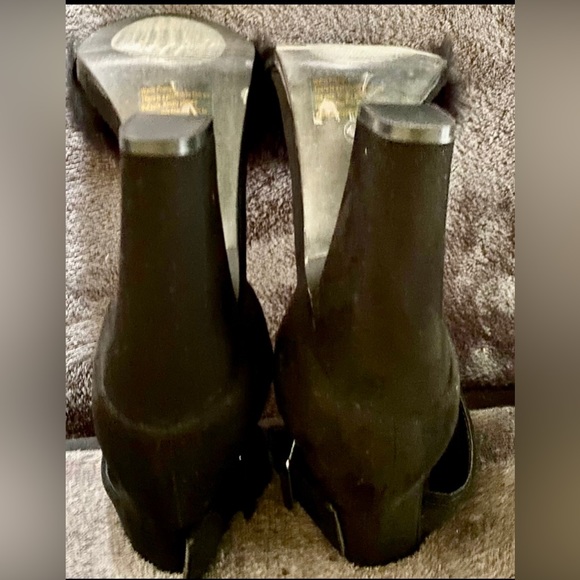 FLUFFY FEATHER HIGH HEEL - Picture 10 of 12